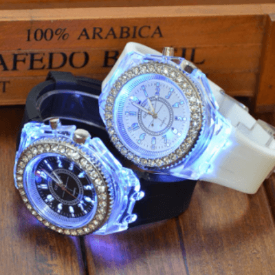 Im Dunkeln Leuchtende Armbanduhr