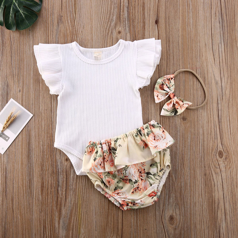 Ruffled Geripptes Floral Shorts Set