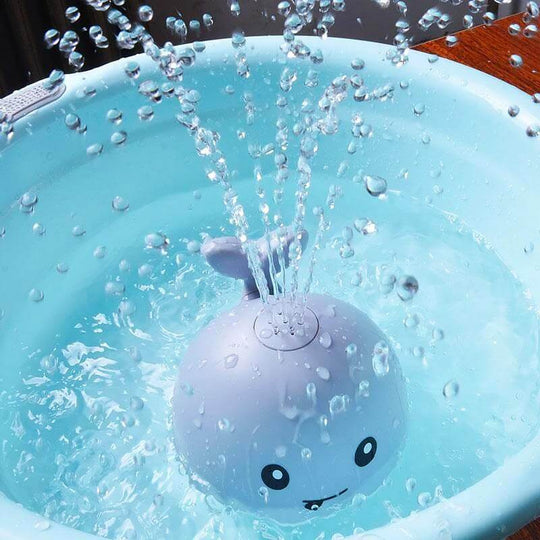 Wassersprüh-Wal Badespielzeug